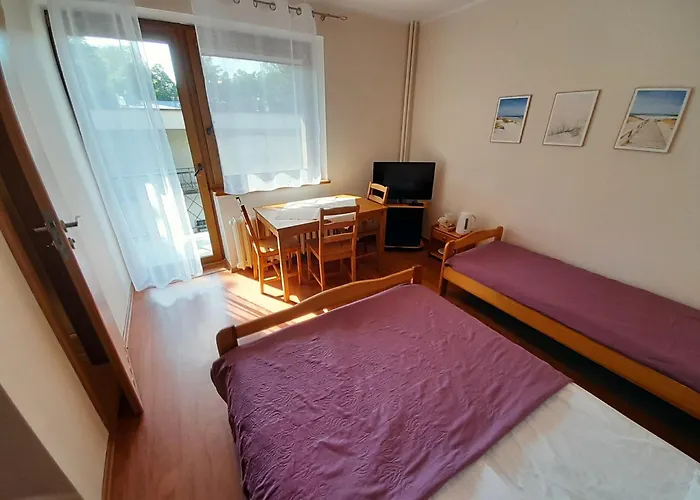 Δωμάτια σε οικογενειακή κατοικία Lewada Trzyosobowy Z Balkonem Władysławowo