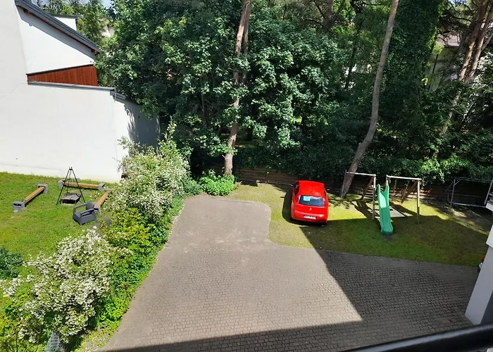 Lewada Trzyosobowy Z Balkonem Δωμάτια σε οικογενειακή κατοικία